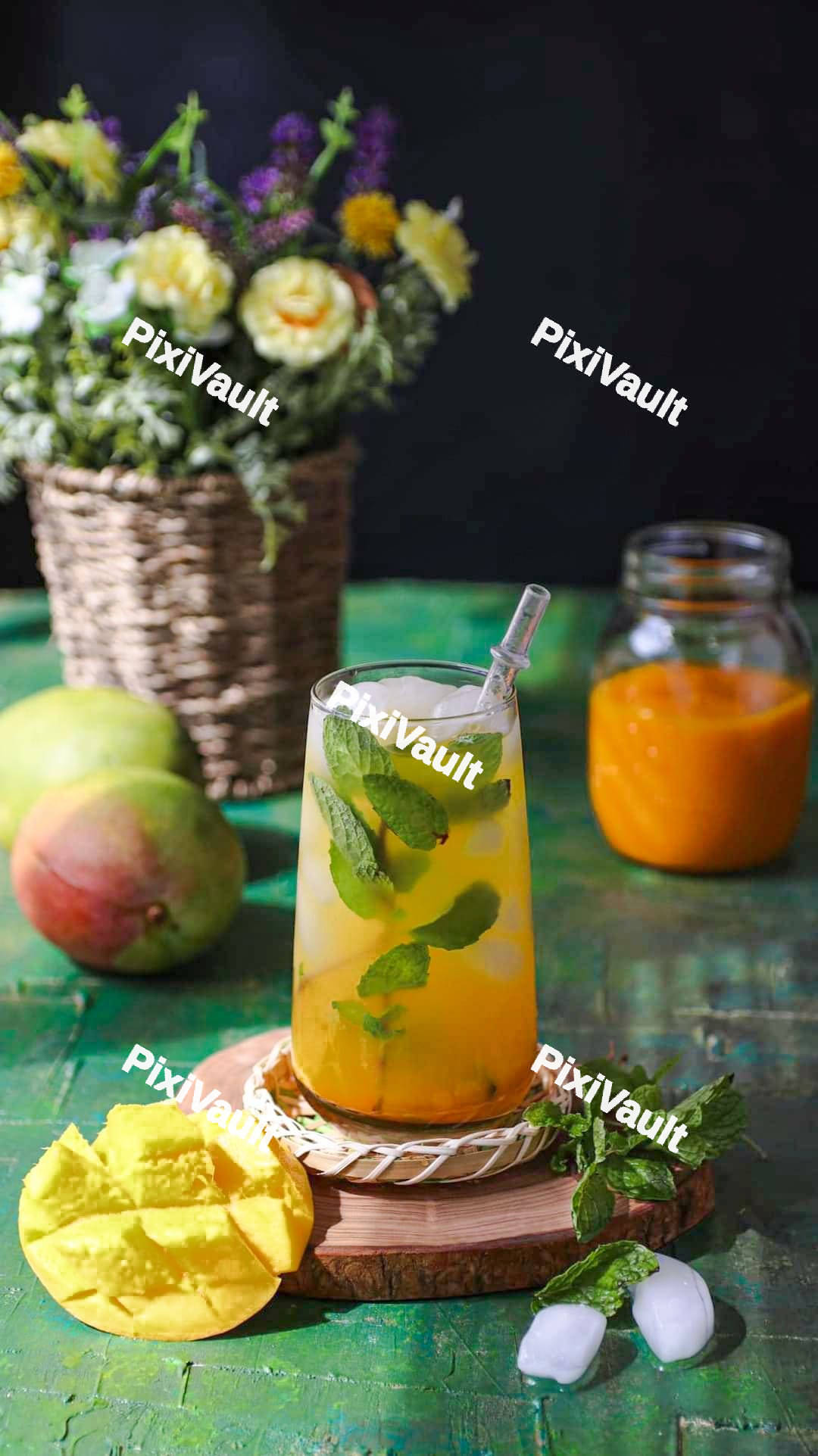 Mango juice in a glass